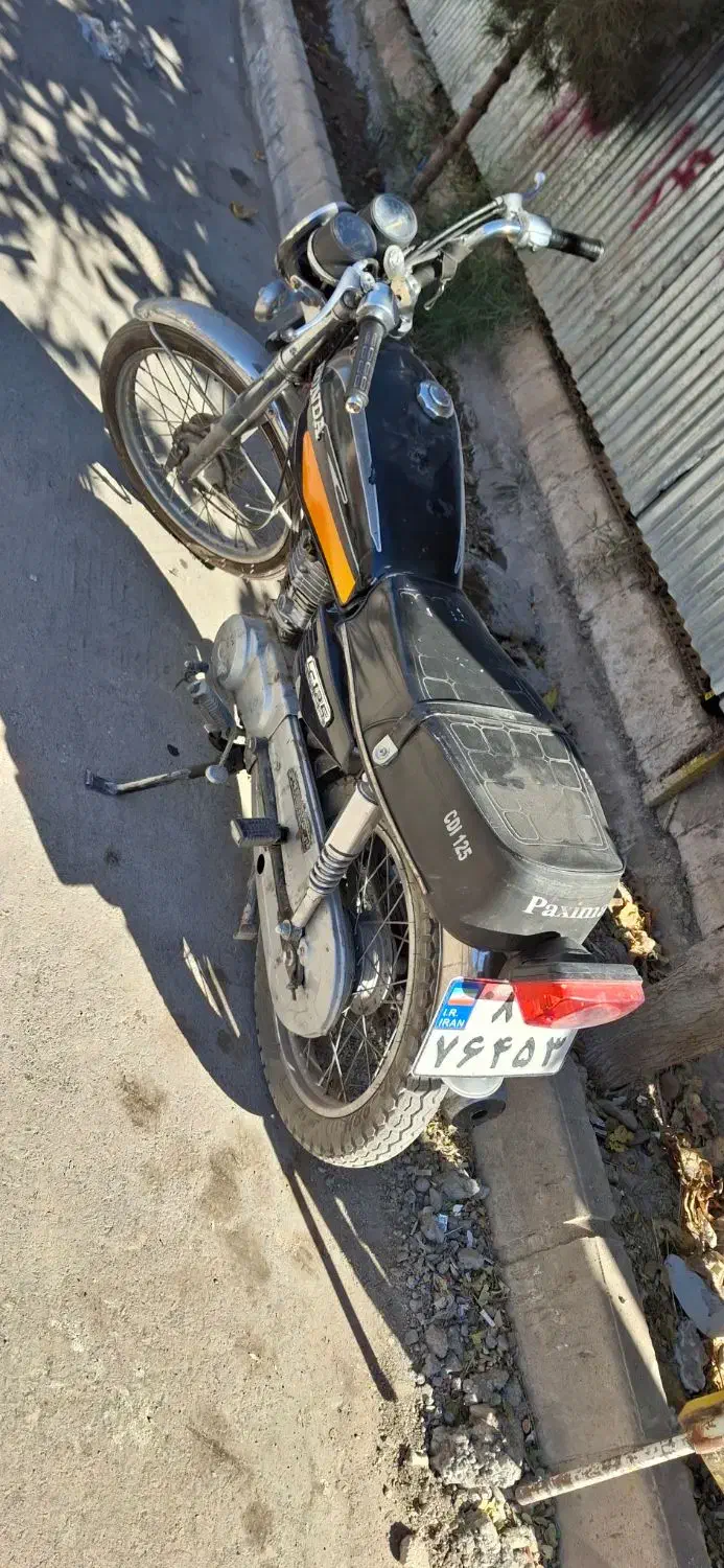 موتور سیکلت مدل ۸۸|موتورسیکلت|کرمان, |دیوار