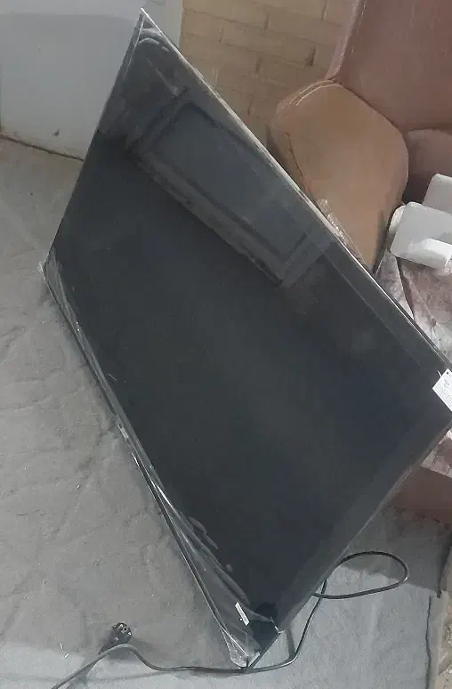 تلویزیون ۵۰|تلویزیون و پروژکتور|میبد, |دیوار