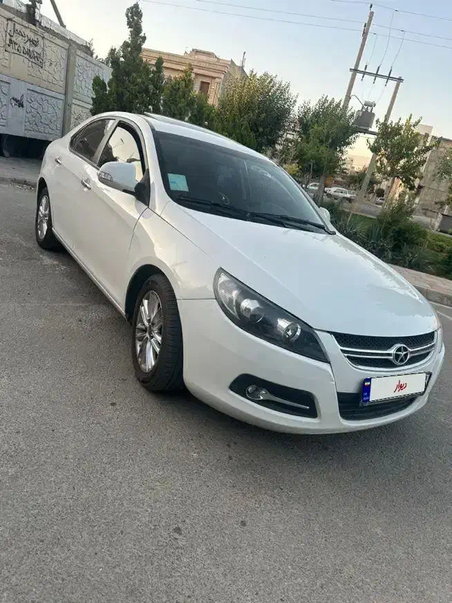 جک j5 اتومات کم کار|خودرو سواری و وانت|تهران, اسکندری|دیوار