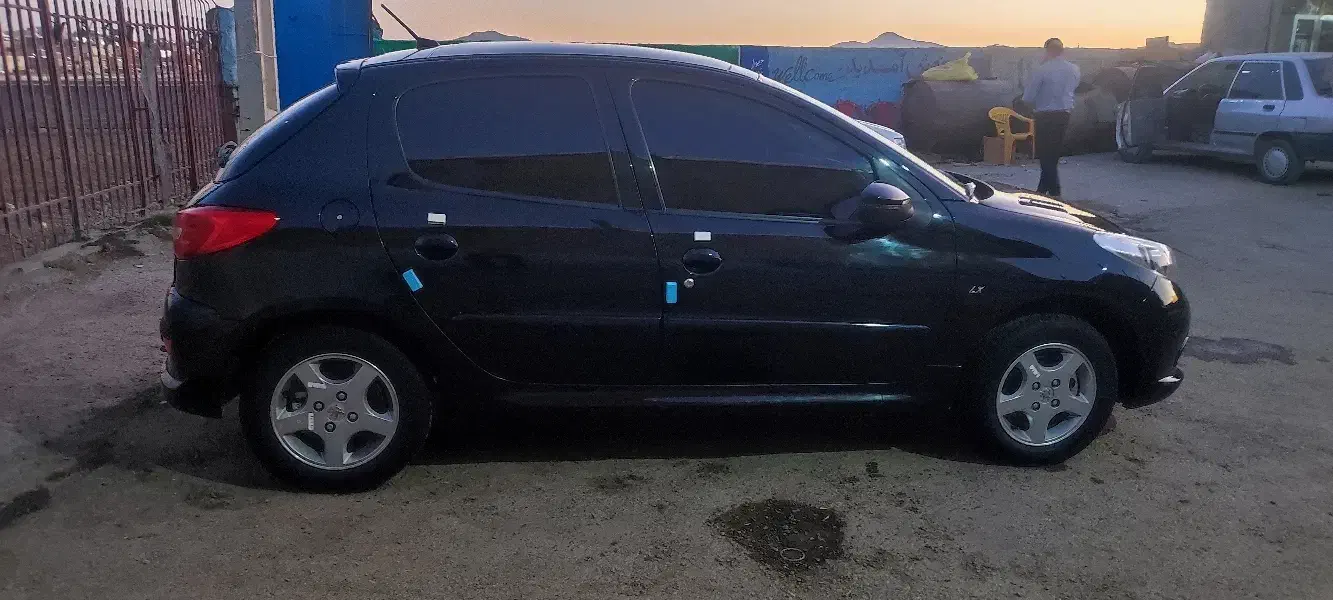 207 پانوراما مدل1402 بی رنگ در حد|خودرو سواری و وانت|سنندج, |دیوار