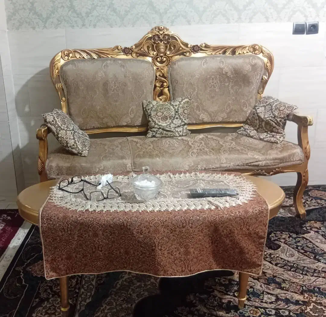 سلطنتی مبل فروشی|مبلمان خانگی و میز عسلی|اندیشه, اندیشه فاز ۳|دیوار