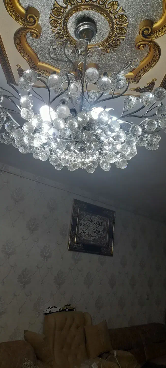 لوستر بلوری|لوستر و چراغ آویز|محمدیه-قزوین, |دیوار