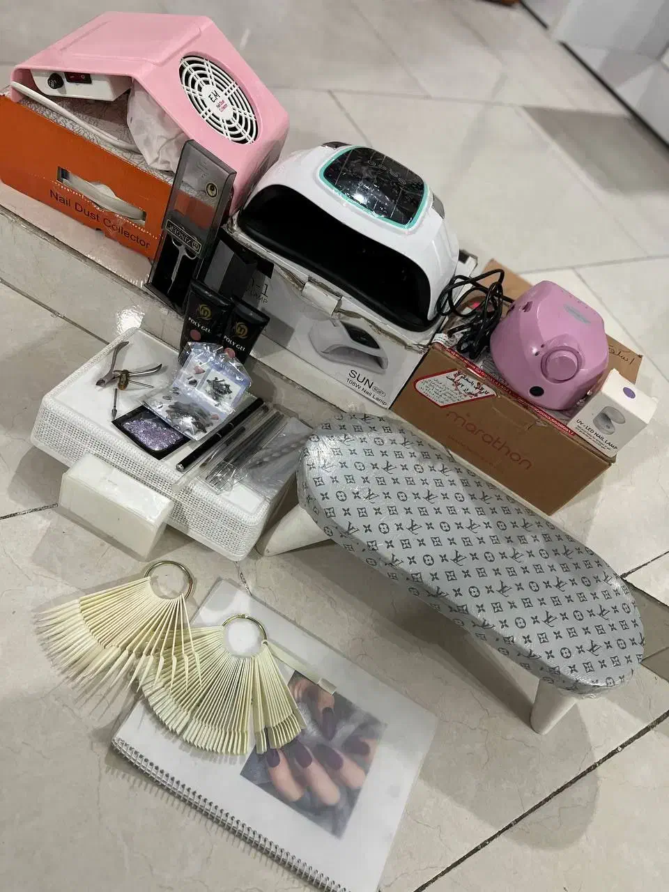 لوازم ناخون کاری|آرایشگاه و سالنهای زیبایی|هشتگرد, هشتگرد قدیم|دیوار