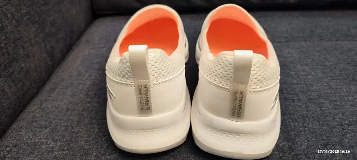 کتانی زنانه اسکیچر اصلی|کیف، کفش، کمربند|پردیس, فاز ۸|دیوار