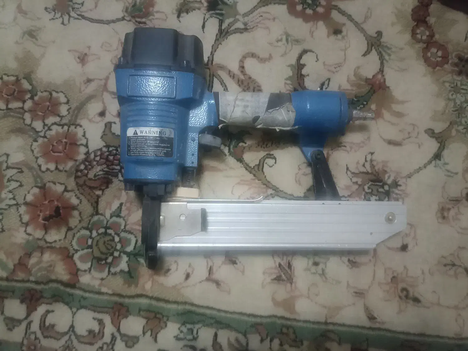 یوزن|ابزارآلات|تبریز, |دیوار