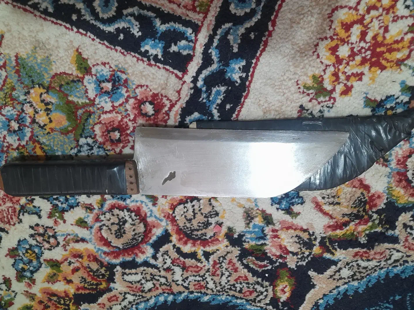 ساطور|کلکسیون اشیاء عتیقه|شاهین‌شهر, عطار|دیوار