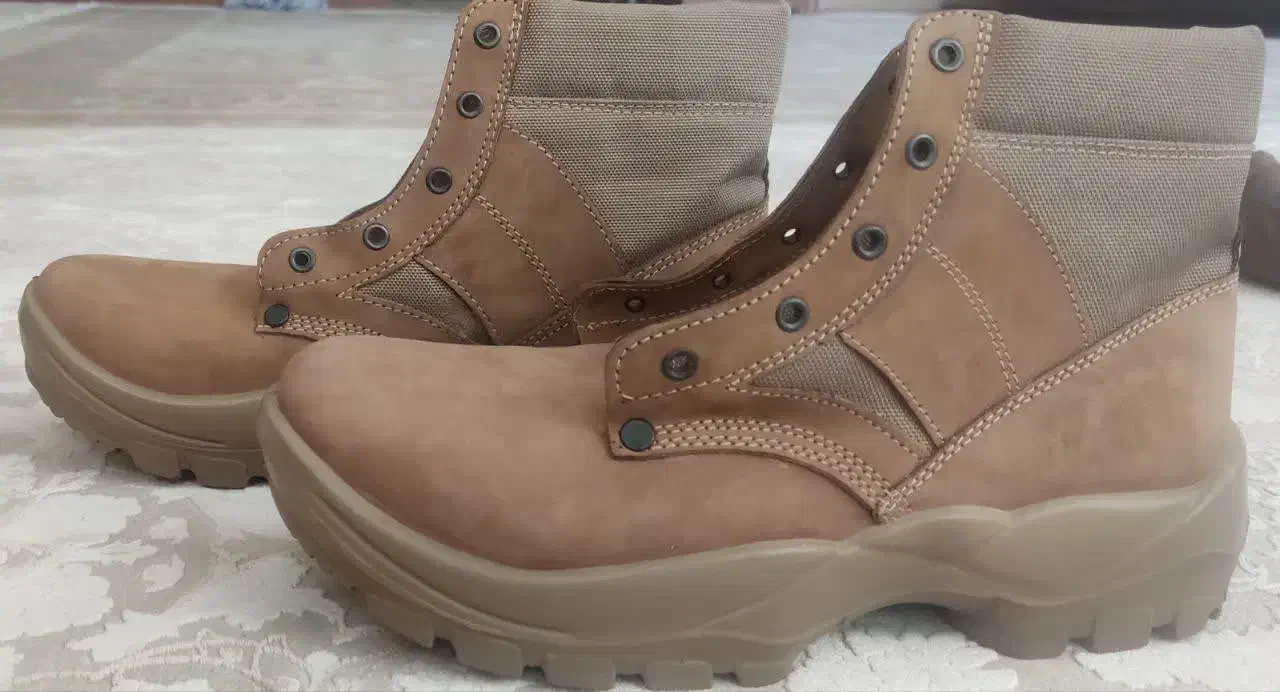 کفش|کیف، کفش، کمربند|شاهین‌شهر, گرگاب|دیوار