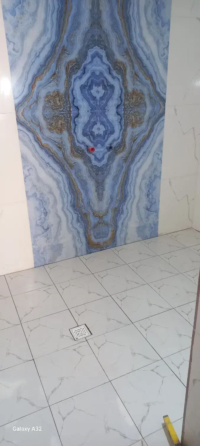 اجرای کاشی کاری با زیبایی وبه روز|خدمات پیشه و مهارت|مراغه, |دیوار