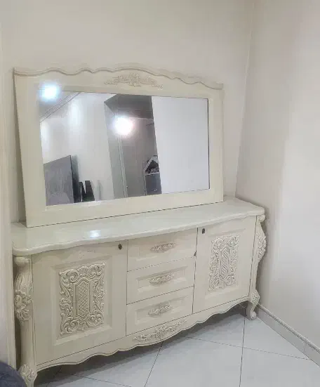 میز کنسول|بوفه، ویترین، کنسول|تهران, باغ خزانه|دیوار