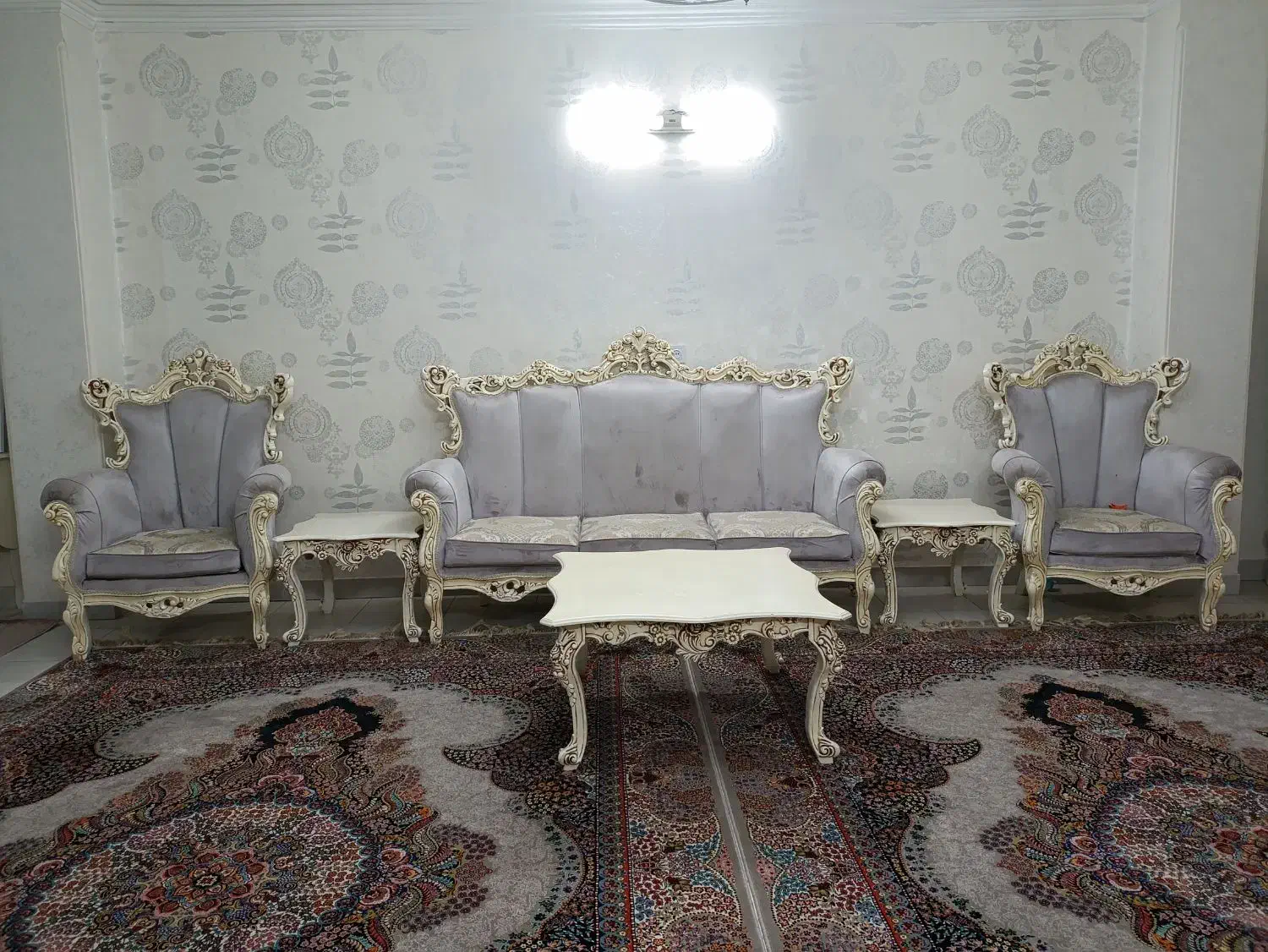 مبل سلطنتی ۹نفره|مبلمان خانگی و میز عسلی|گلستان (تهران), |دیوار