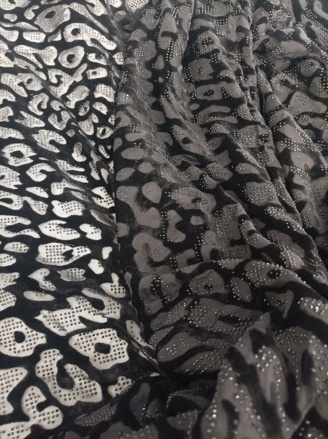 پارچه چادری|لباس|اصفهان, شهید رجایی|دیوار