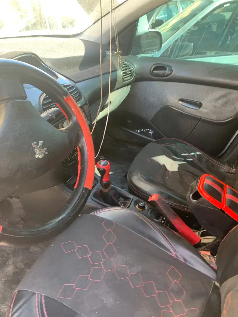 206 مدل ۸۴|خودرو سواری و وانت|لنجان, |دیوار