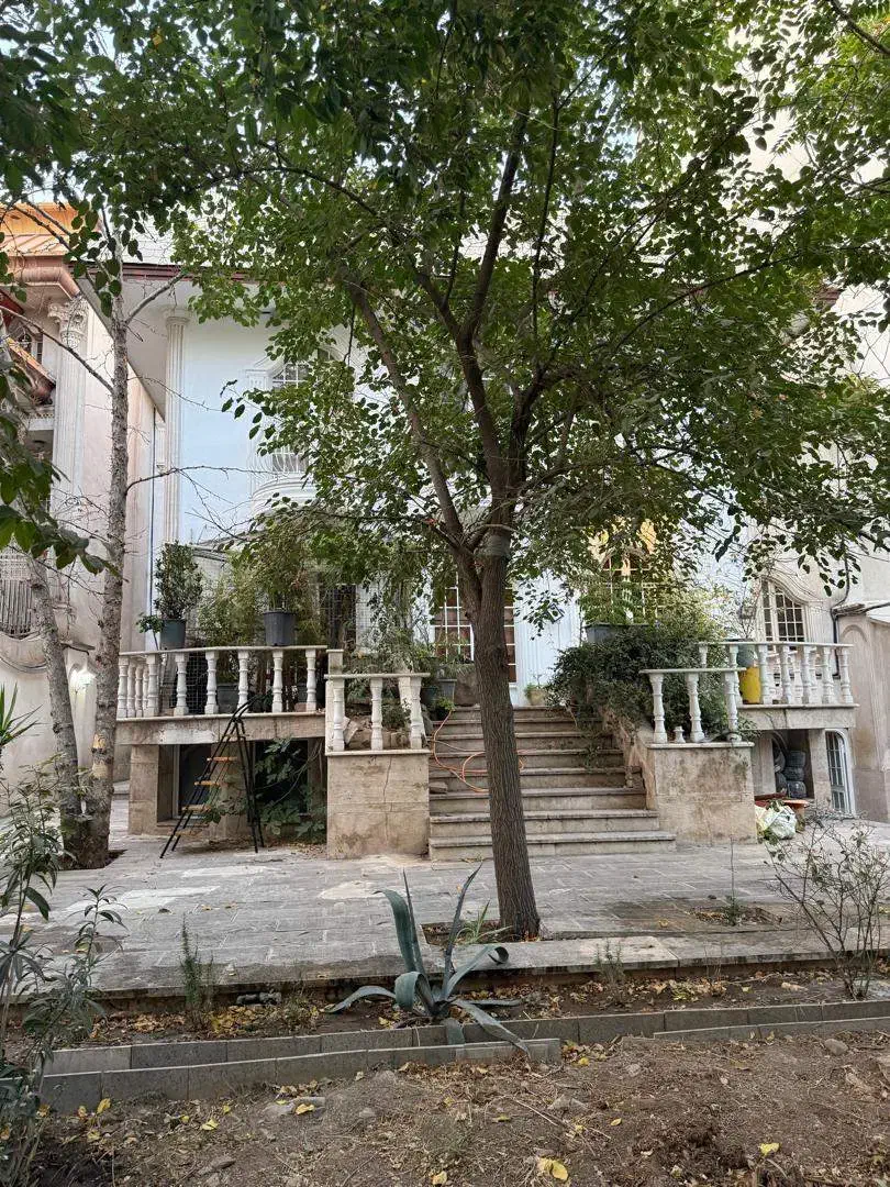 سوییت ۳۰ متری سرایداری تهران حسین آباد هروی|استخدام سرایداری و نظافت|تهران, حسینآباد|دیوار