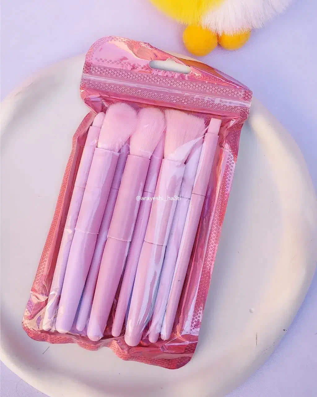 (لباس کاپشن پالتو شلوار مانتو اکسسوری ارایشی)|لباس|قم, آزادگان|دیوار