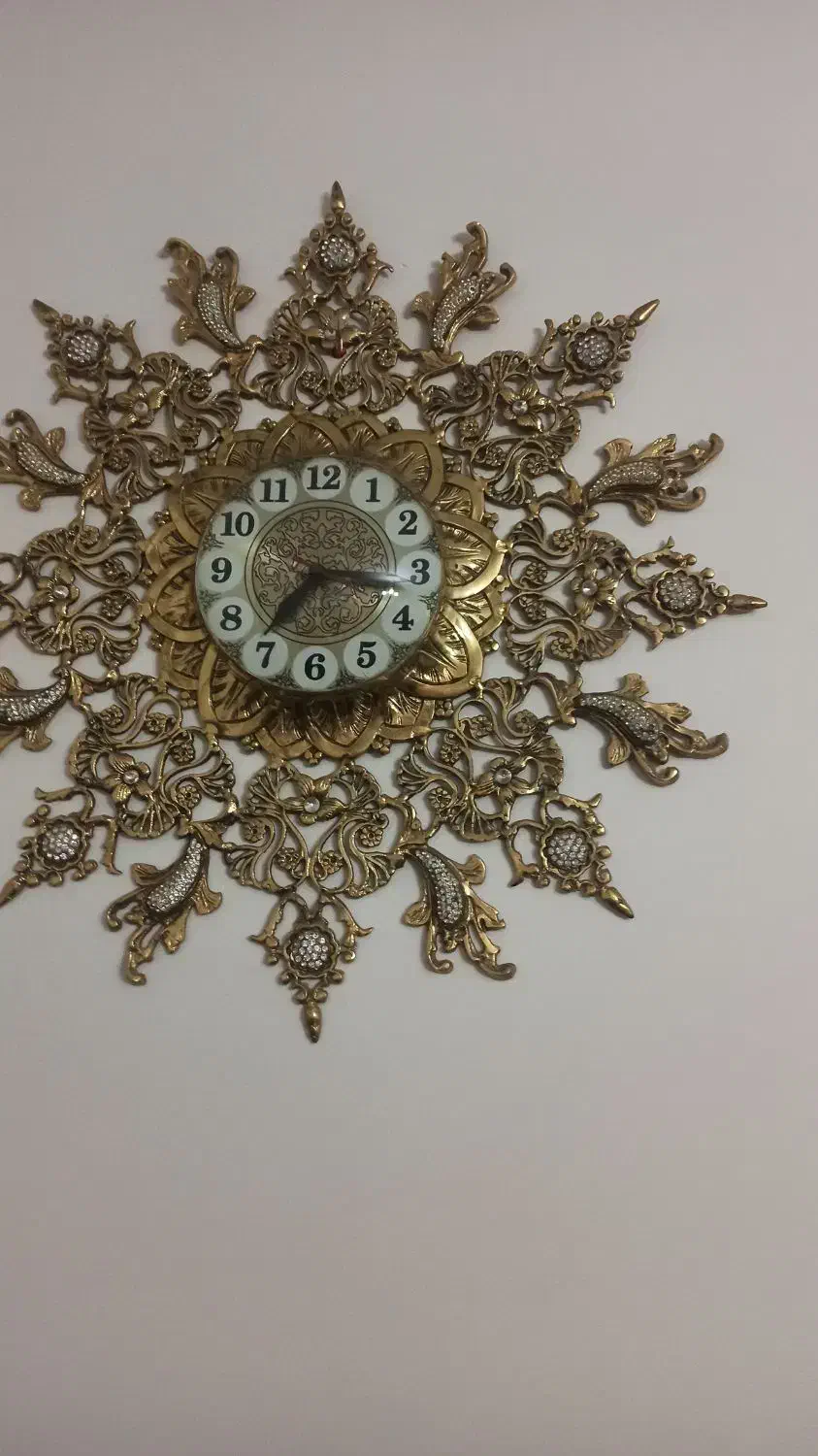 ساعت دیواری برنجی اصل|ساعت دیواری و تزئینی|تهران, نیکنام|دیوار