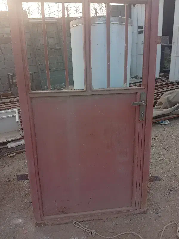 ورق شیروانی و پایه فنس و انواع در آهنی|عمدهفروشی|سمنان, |دیوار