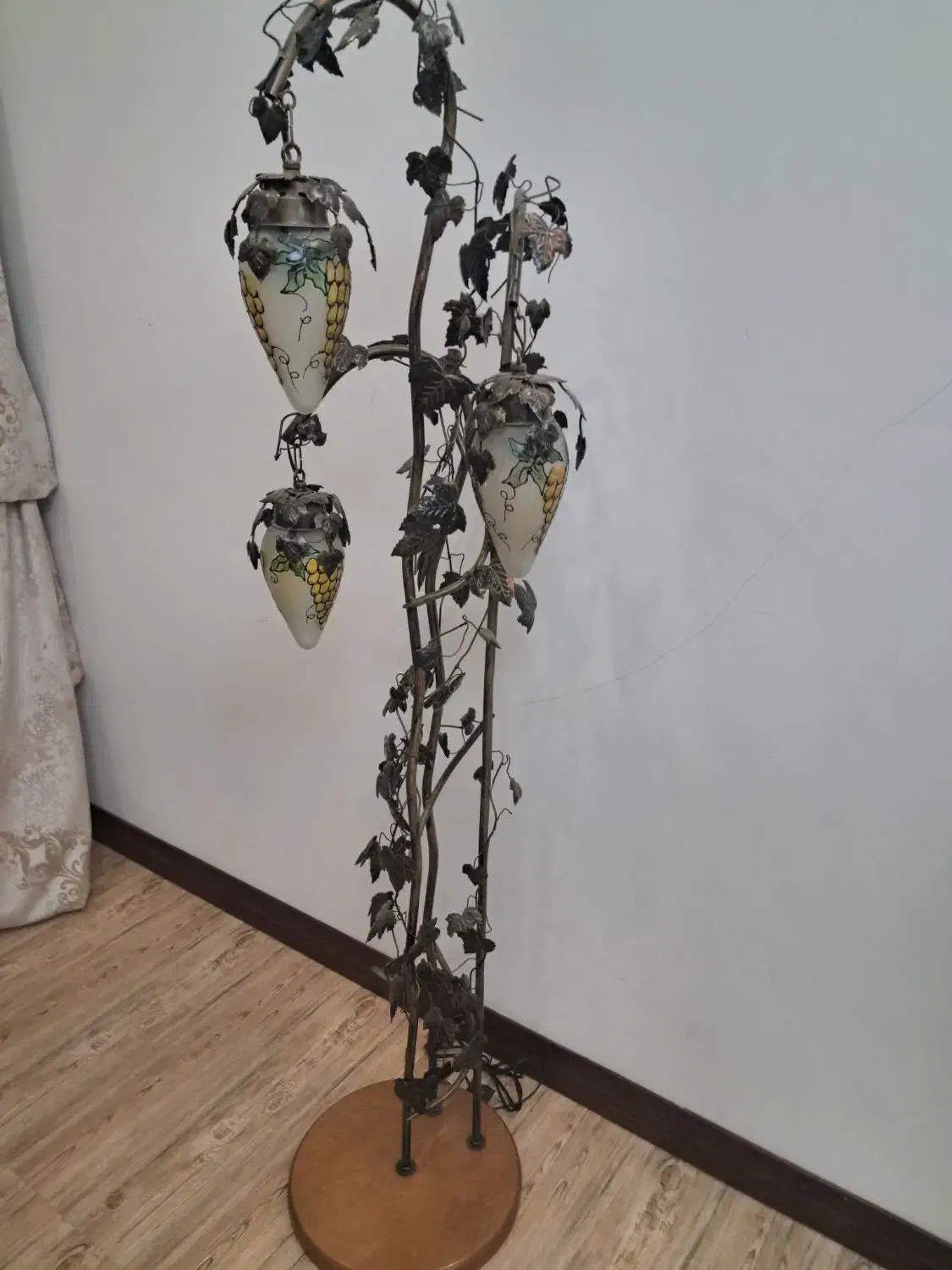 آباژورخوشه انگوروتابلوچوبی|چراغ خواب و آباژور|قدس, شهر‌قدس|دیوار