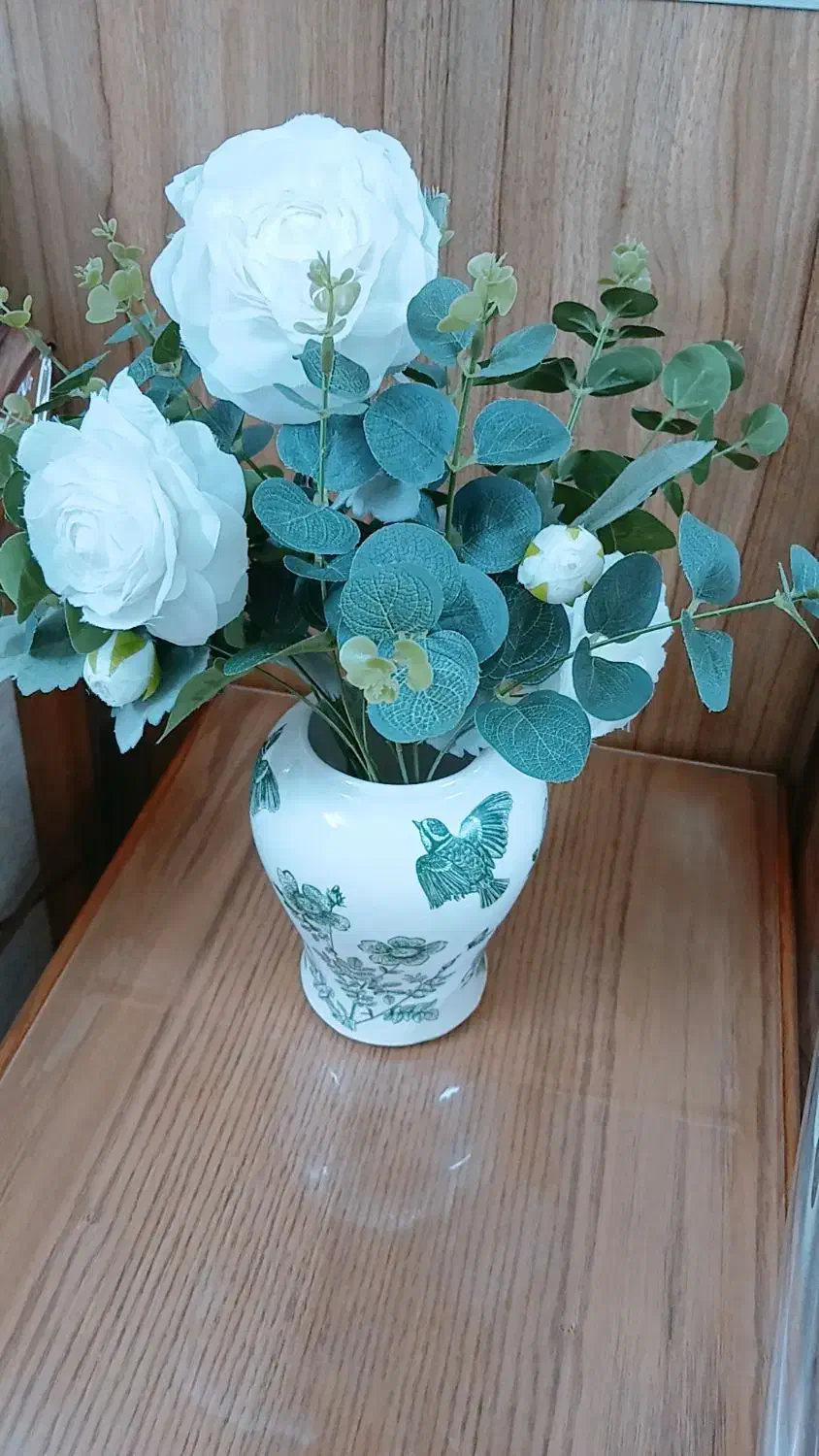 گل مصنوعی و گلدان سرامیکی بزرگ ..|گل مصنوعی|گرگان, |دیوار