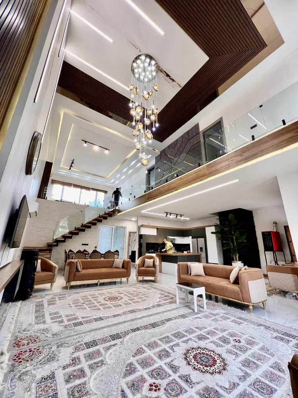 ویلا۴۰۰ متری لوکس باسندتک برگ فروش فوری|فروش خانه و ویلا|نور, |دیوار