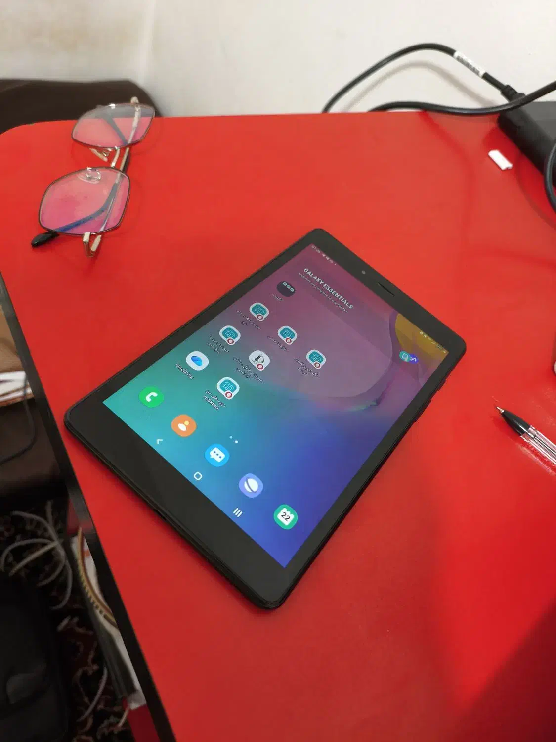 تبلت سامسونگ A8  2019|تبلت|پرند, فاز ۳|دیوار