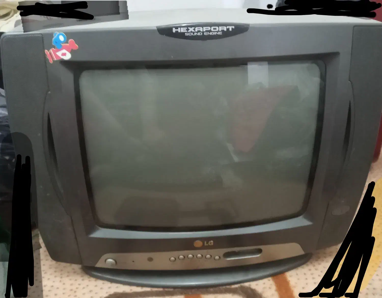 تلویزیون LG دارای دو کنترل سالم  ۱ میلیون|تلویزیون و پروژکتور|دزفول, |دیوار