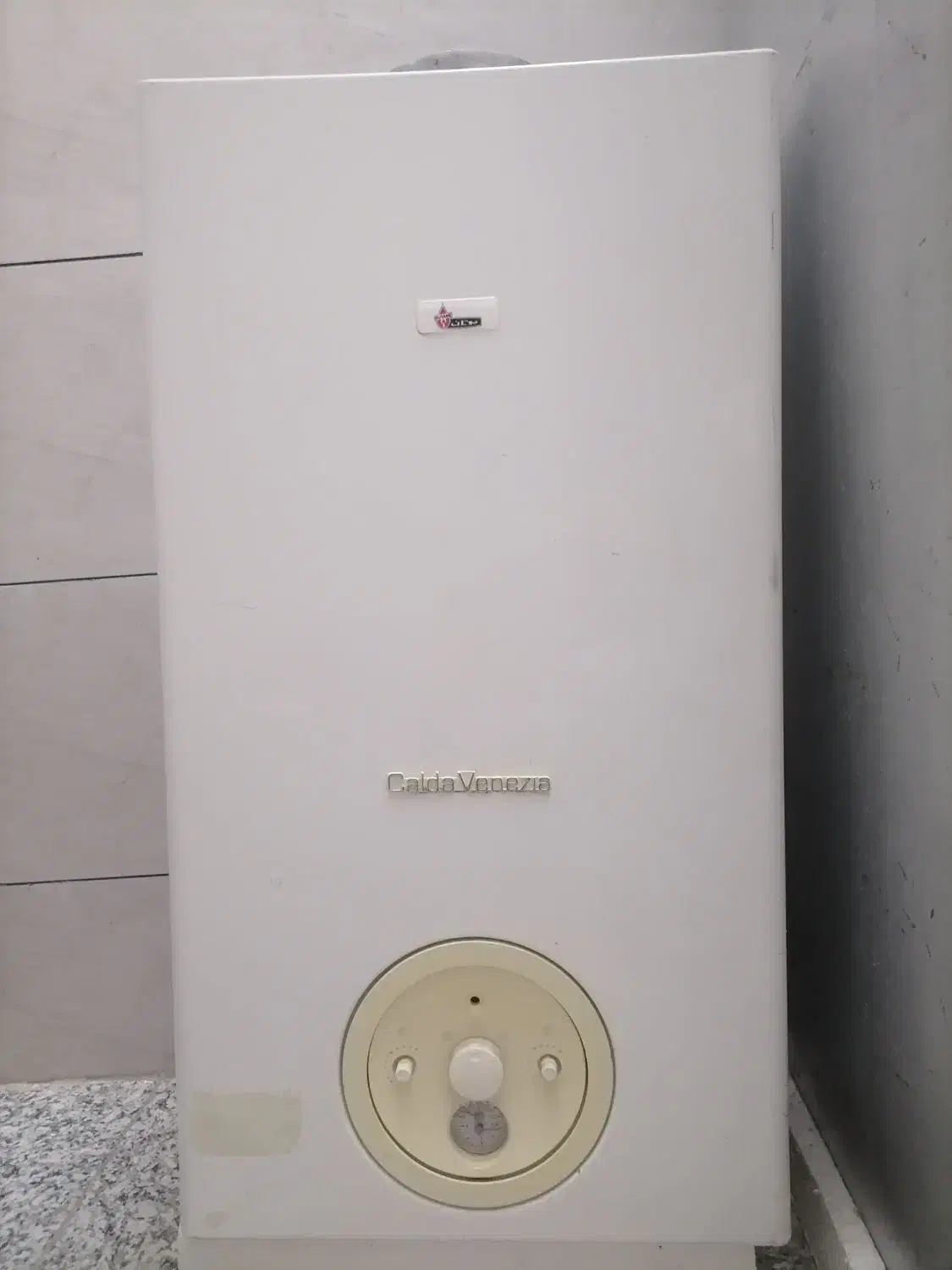 پکیج دیواری کالدا ونیرا بوتان|آبگرمکن، پکیج، شوفاژ|شهرضا, |دیوار