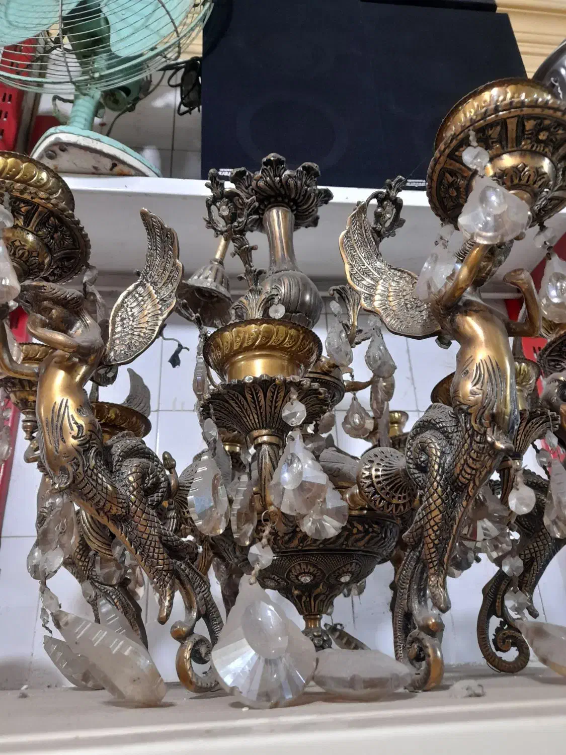 اشیا برنجی . وزن حدودا ۱۳۰ کیلو|لوستر و چراغ آویز|گرگان, |دیوار