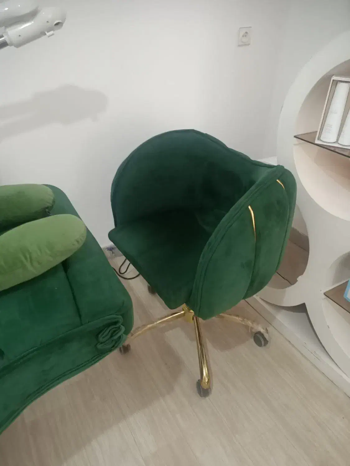 تخت و صندلی نو|آرایشگاه و سالنهای زیبایی|کرج, کمالشهر|دیوار