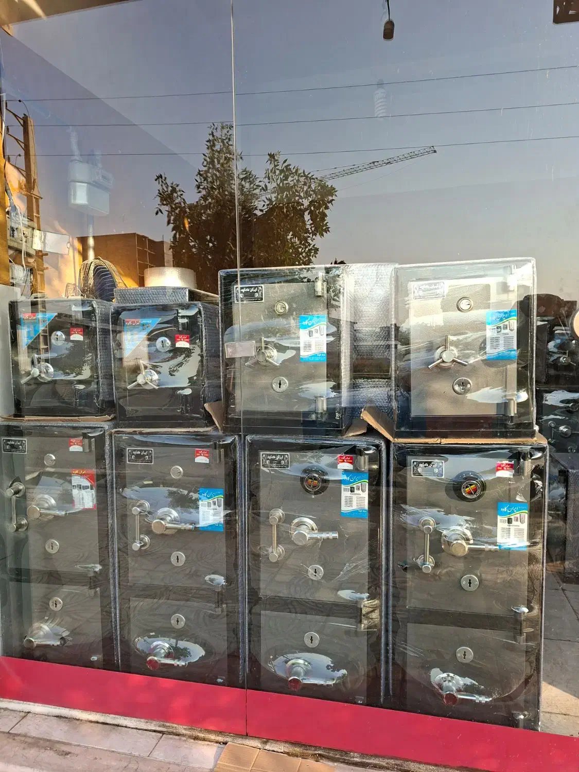 گاوصندوق لپ تاب خور|ابزارآلات|ورامین, قويينک زهری|دیوار