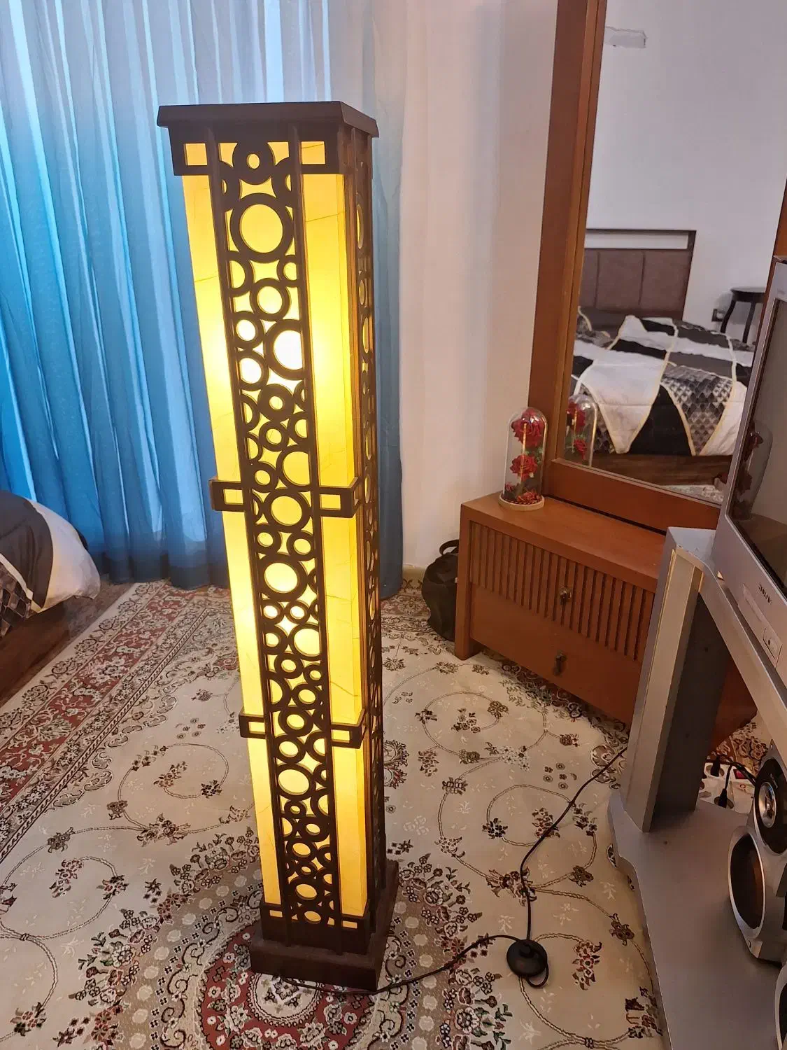 اباژور چوبی ایستاده|چراغ خواب و آباژور|بابل, |دیوار