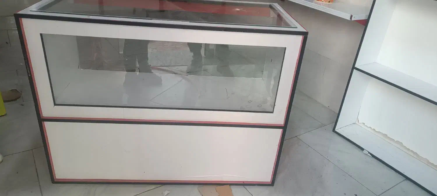 تمامی ویترین و قفسه آهنی و ام ادی اف|بوفه، ویترین، کنسول|نورآباد, |دیوار