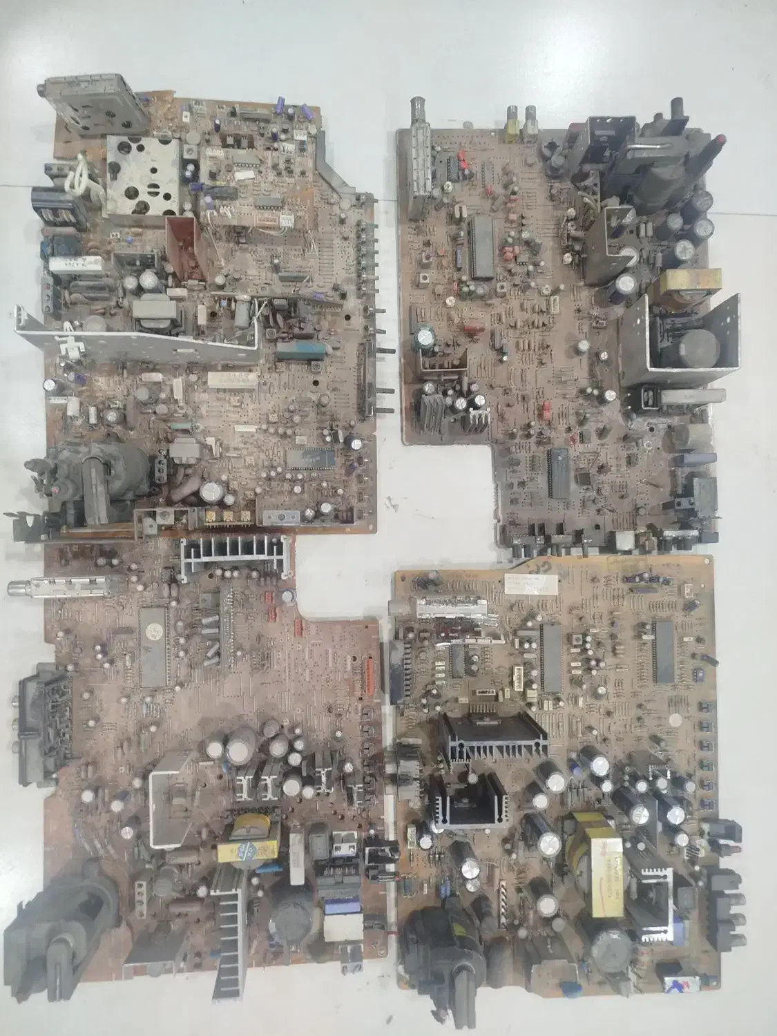 برد تلوزیون و کامپیوتر|قطعات و لوازم جانبی رایانه|جهرم, |دیوار