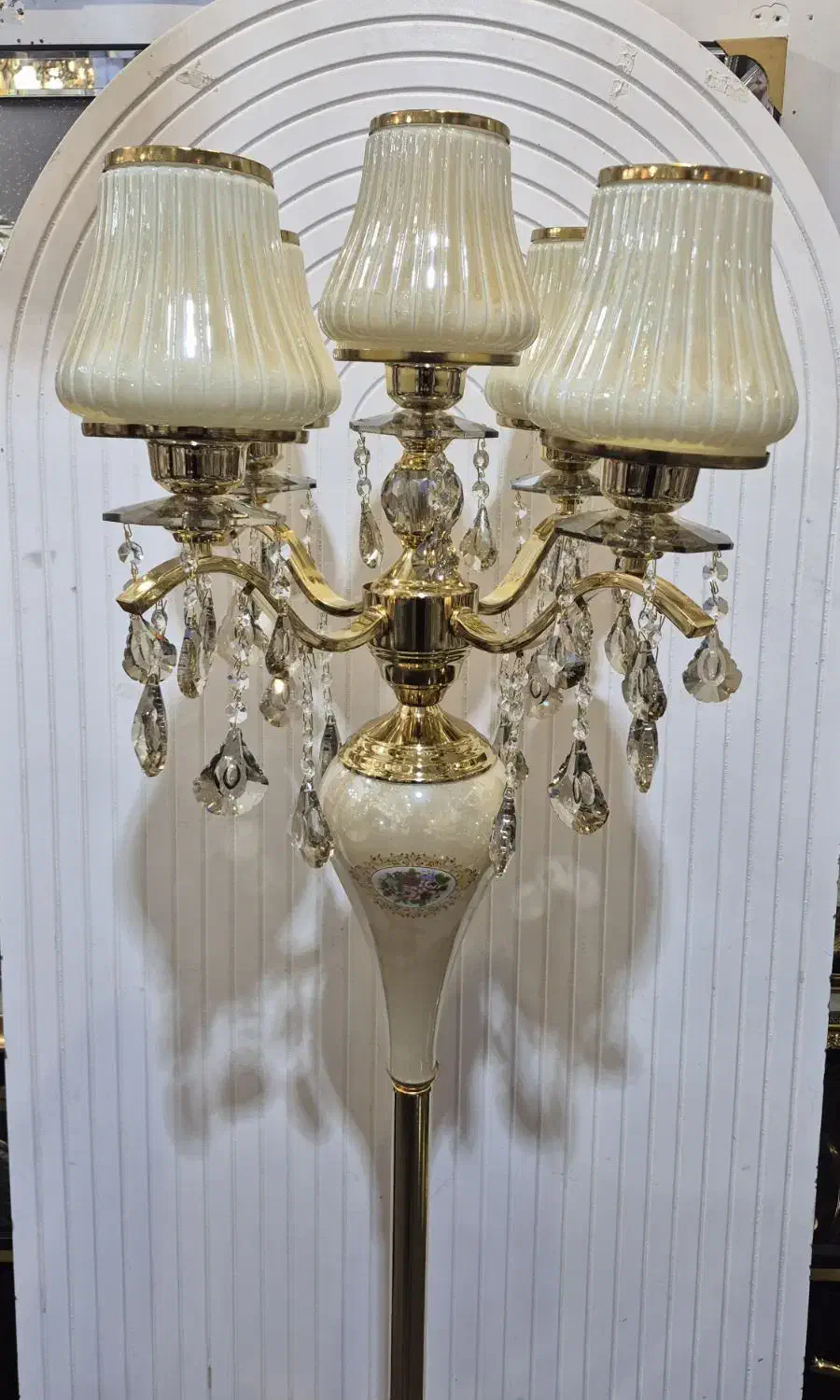 انواع کنار سالنی، آباژور رومیزی ، لاله و شمعدان،|چراغ خواب و آباژور|ملایر, |دیوار