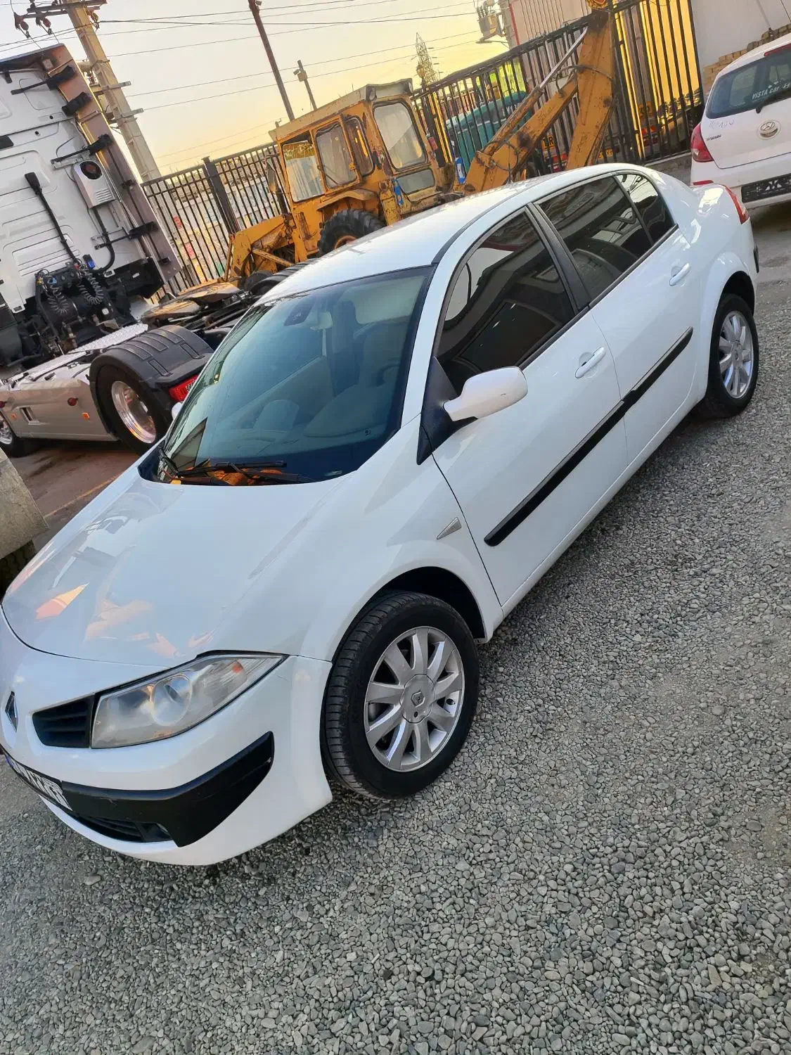 مگان دوهزار بدون رنگ آپشنال|خودرو سواری و وانت|تهران, ونک|دیوار