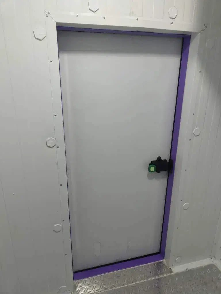 احداث 22 کل سردخانه ها زیر و بالا صفری 46|ماشین‌آلات صنعتی|رشت, بازار|دیوار