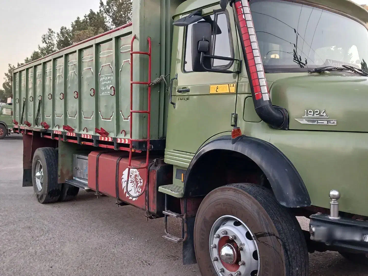 بنز تک باری مدل ۵۴عروسک|خودرو سنگین|اصفهان, شهرک صنعتی امیرکبیر (شاپور جدید)|دیوار