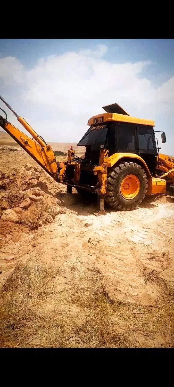 بیل بکهو۱۳۰|خودرو سنگین|سراب, |دیوار