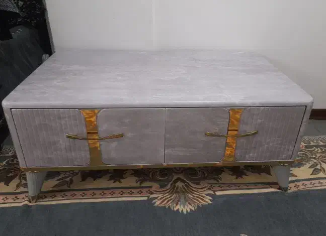 مبل تمیز ۶ ماه خریدم ۳۰ میلیون|مبلمان خانگی و میز عسلی|فولادشهر, C3|دیوار