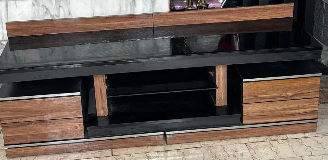 میز تلویزیون درحد نو|میز تلویزیون|آمل, |دیوار