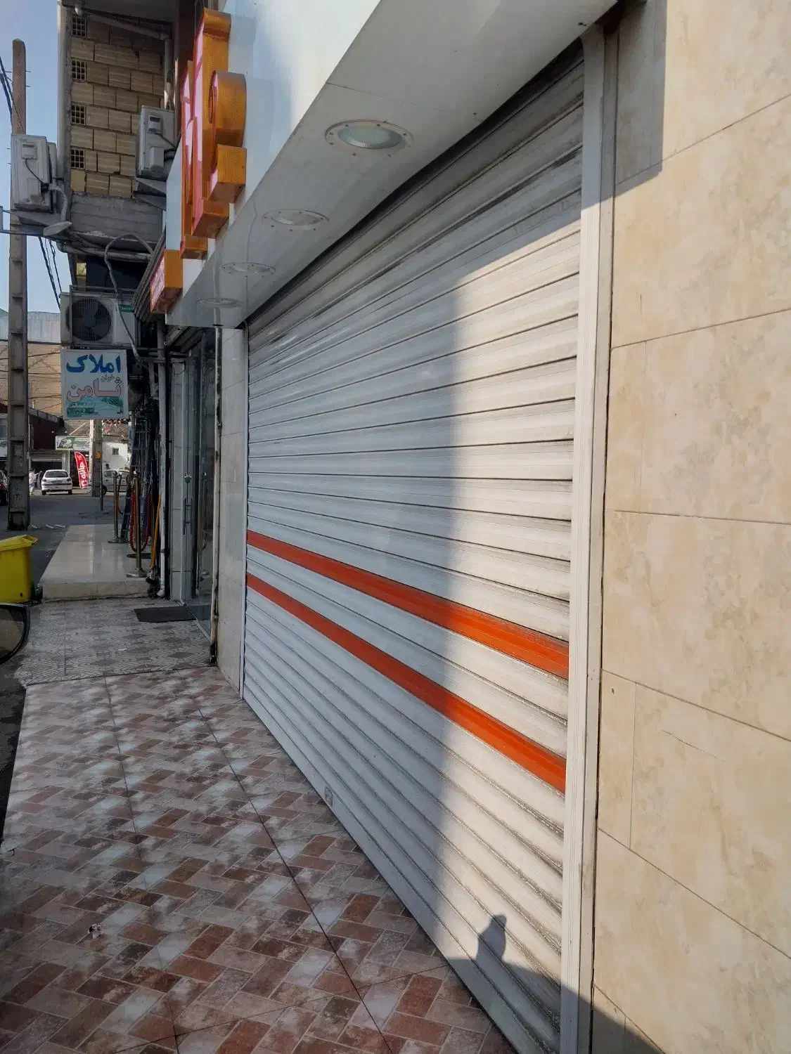 مغازه بر اصلی دانشجو/حمیدیان|اجارهٔ مغازه و غرفه|رشت, حمیدیان|دیوار