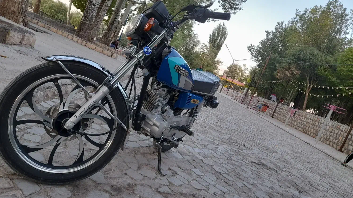 200زمرد کویر|موتورسیکلت|بن, |دیوار