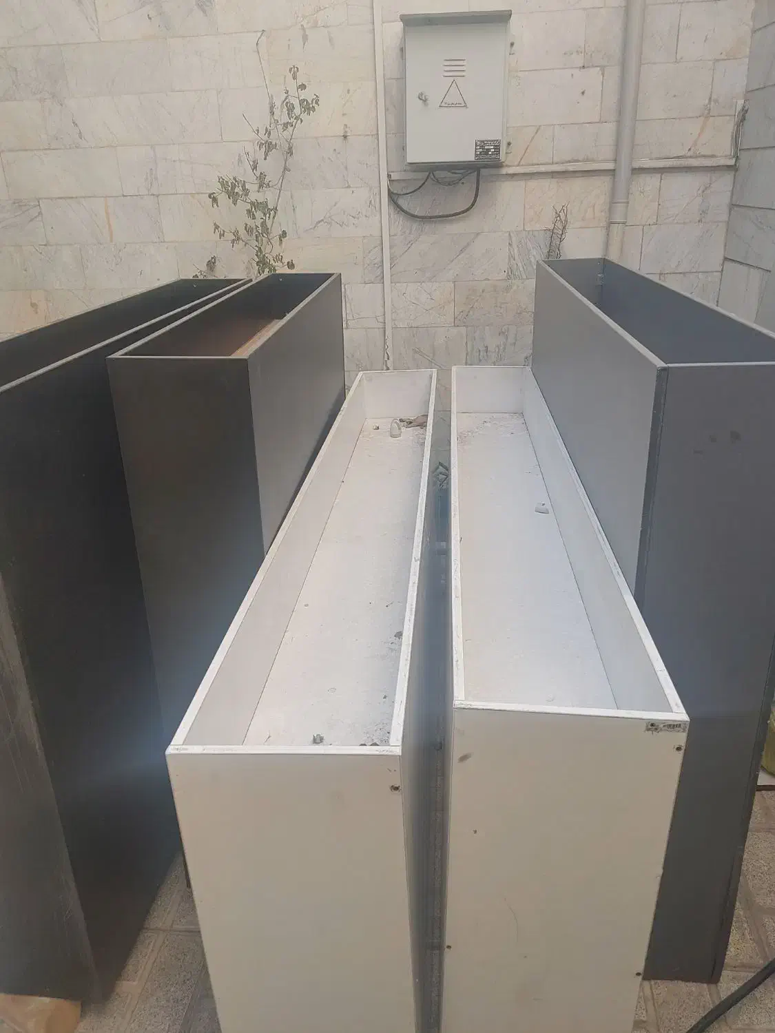 گلدان وباکس برای.ساختمان ویترین مغازه. ورودی اداره|گل و گیاه طبیعی|تهران, تهرانپارس غربی|دیوار