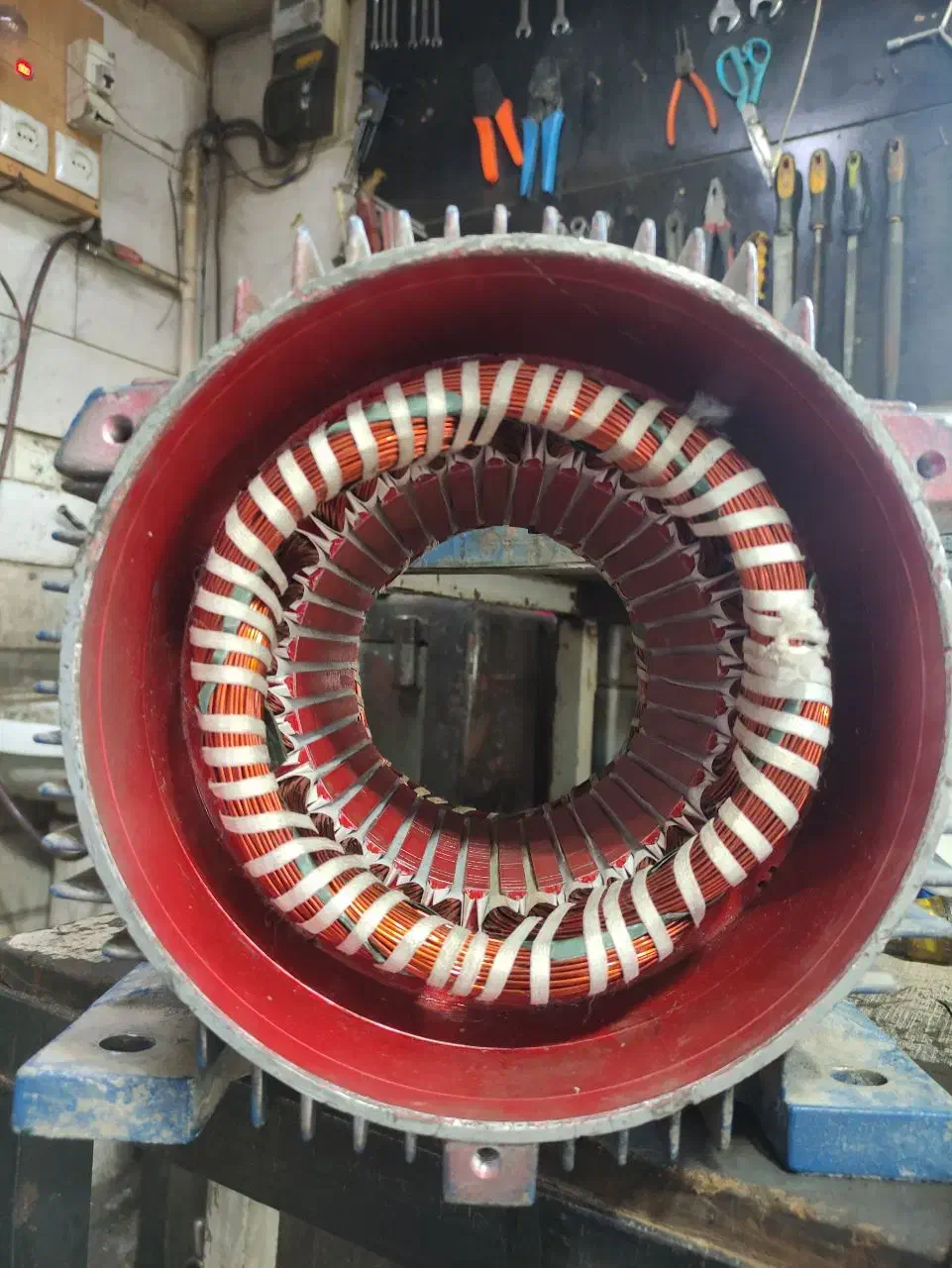 سیم پیچی و خدمات برق صنعت|خدمات پیشه و مهارت|قم, زنبیل آباد|دیوار