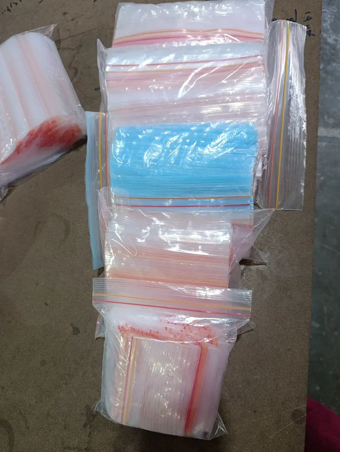 نایلون زیپ کیپ دو زیپ|ظروف نگهدارنده، پلاستیکی، یک‌بارمصرف|تهران, مولوی|دیوار