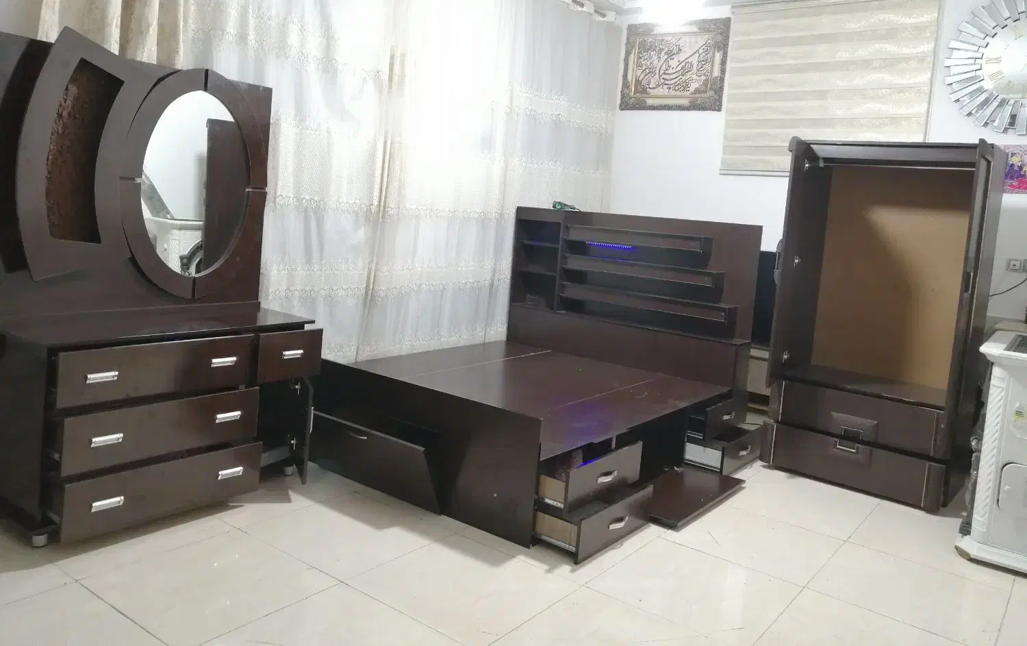 سرویس تخت خواب دونفره درحدنو کامل|تخت و سرویس خواب|شیراز, سلطان آباد|دیوار