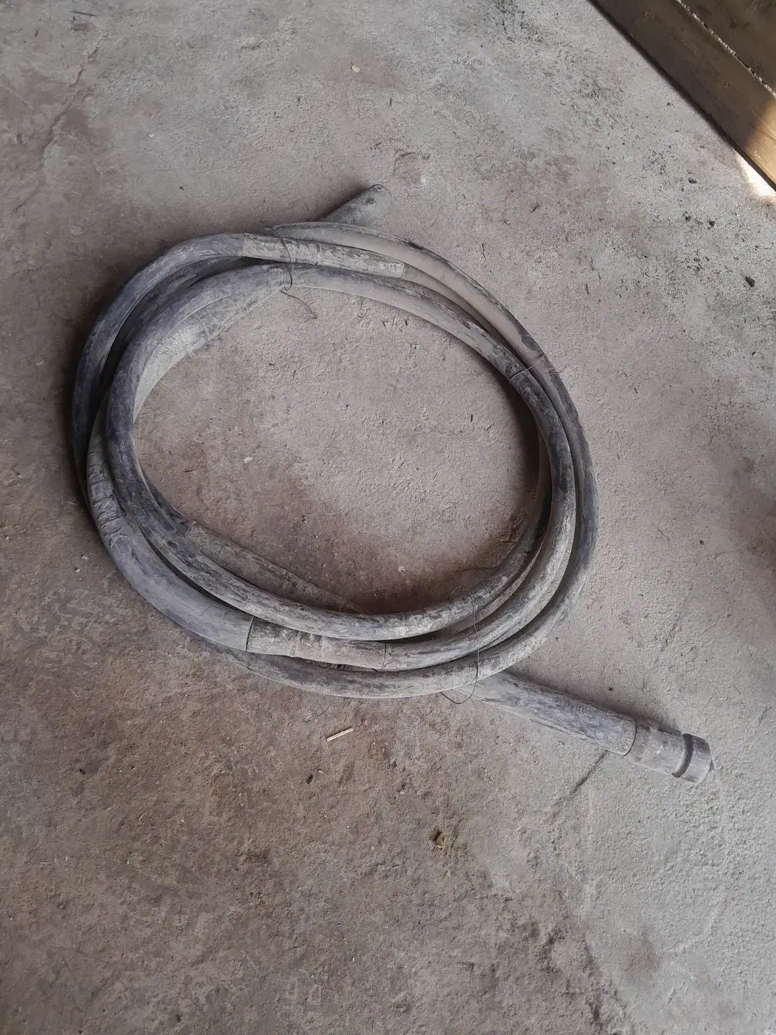 فروش ویبراتور روبین وشلنگ|ماشین‌آلات صنعتی|کازرون, |دیوار