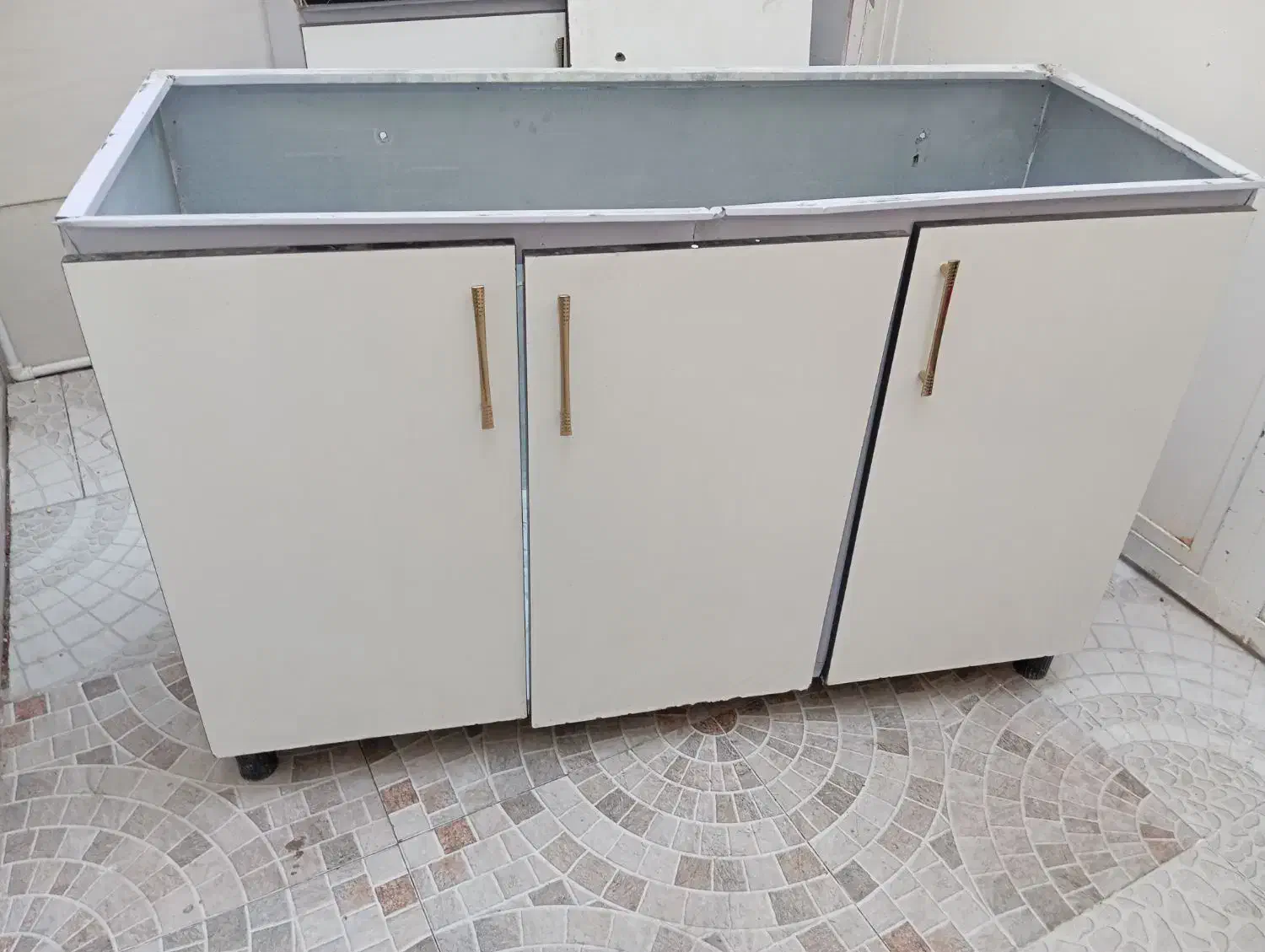 کابینت|آب‌چکان و نظم‌دهنده ظروف|قم, علی آباد سعدگان|دیوار