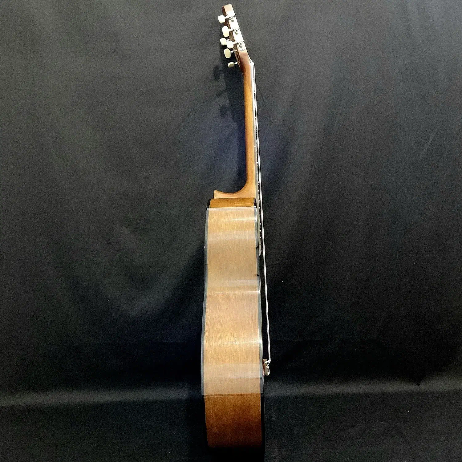 یاماها C40|گیتار، بیس، امپلیفایر|سنندج, |دیوار