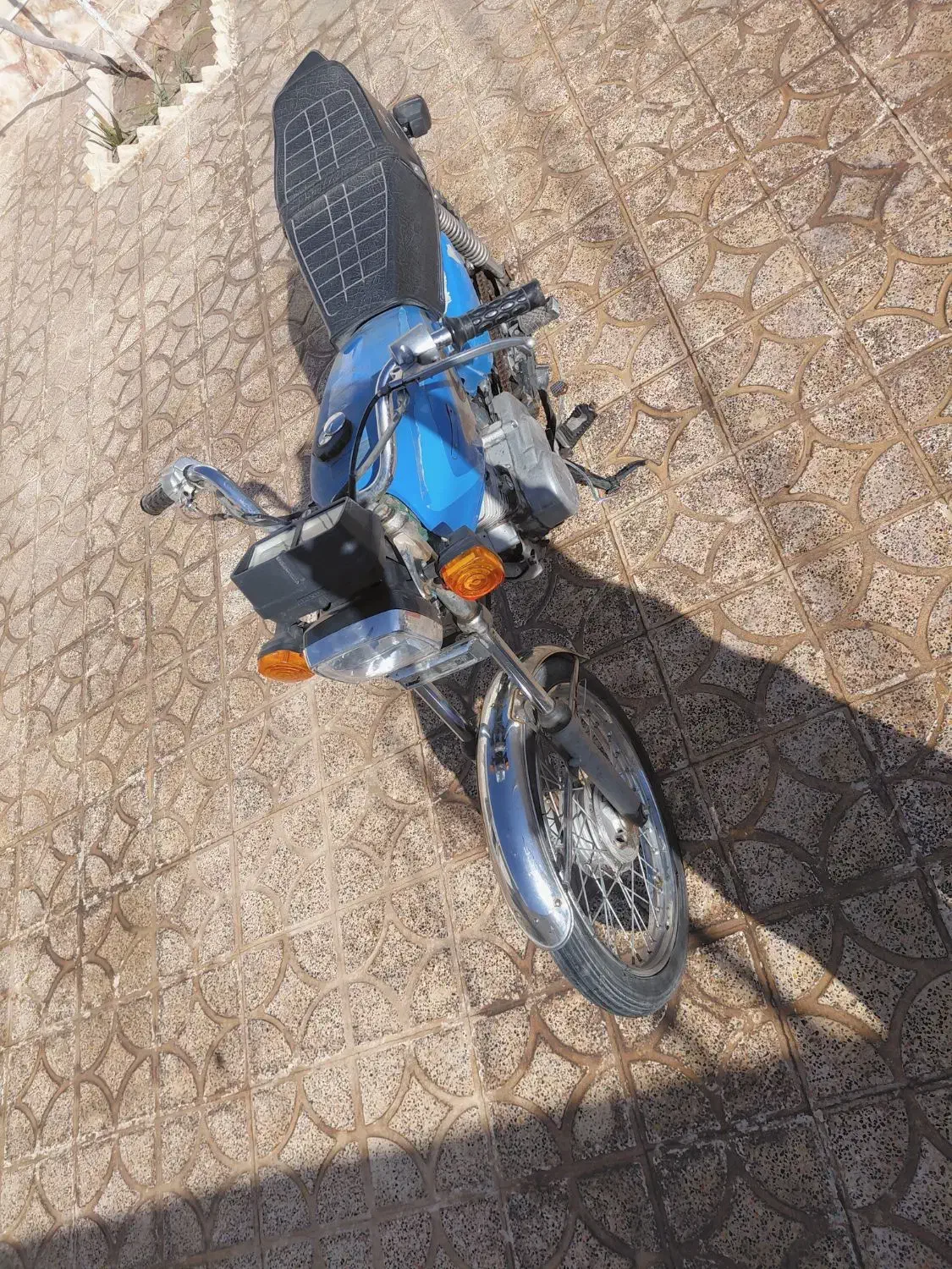 هندا۱۲۵مدل۸۳|موتورسیکلت|سیرجان, |دیوار