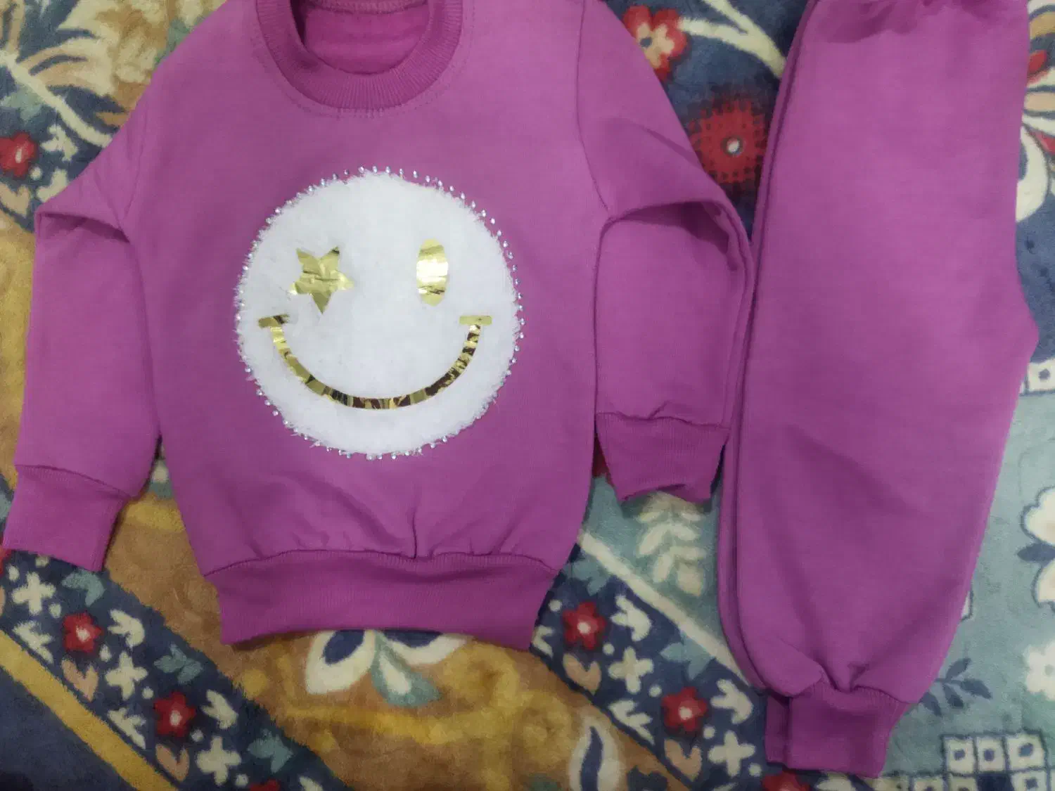 لباس بچه|لباس|گتاب, |دیوار